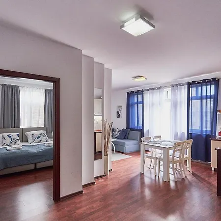 بالتيك هوم * سفينويتشي