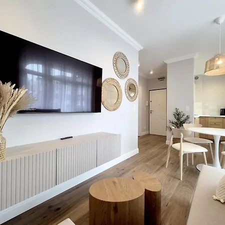 بالتيك هوم شقة سفينويتشي